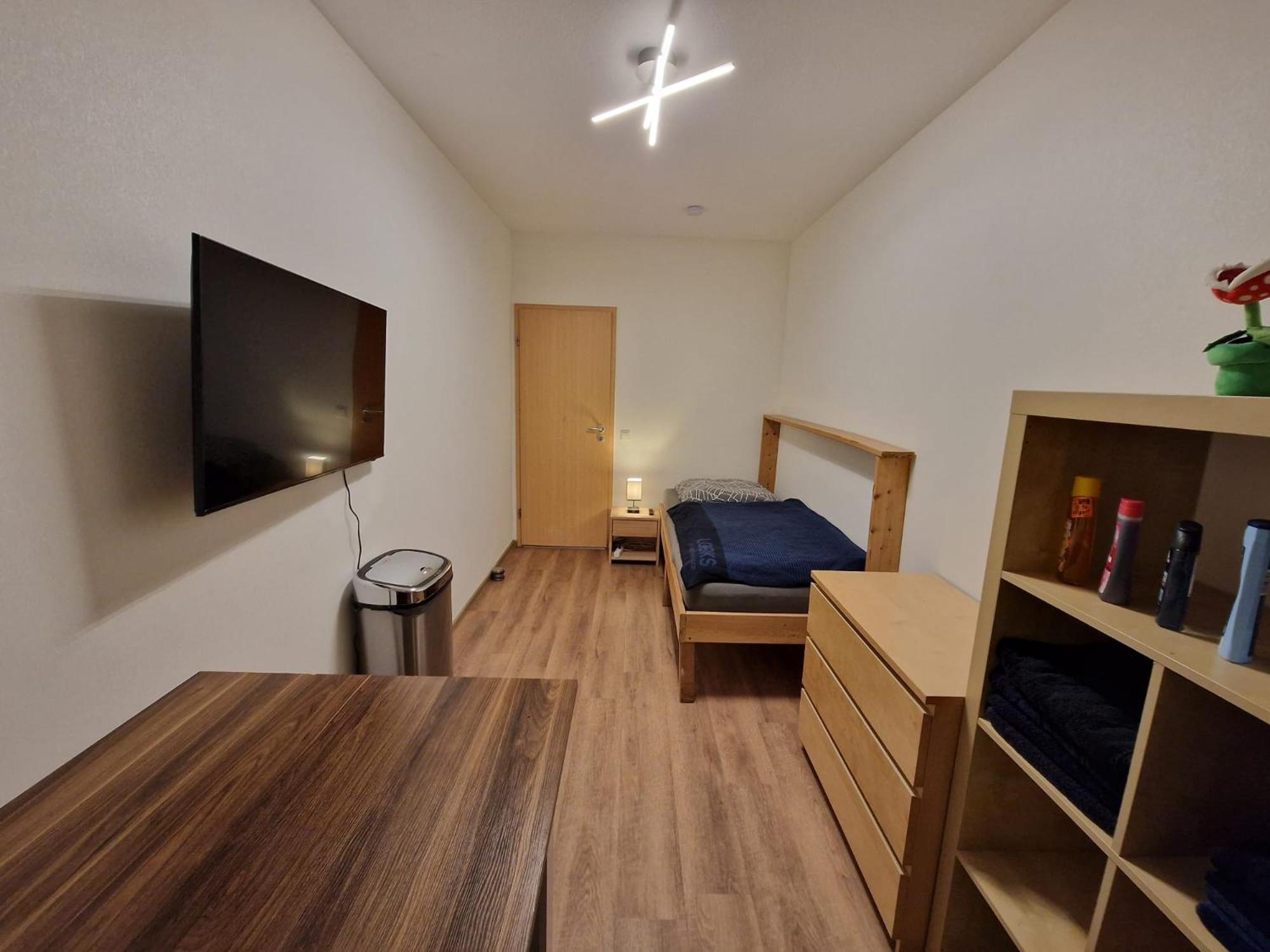 Einzelzimmer In Ruhiger Lage --- Check-In Mit Schluesselkasten Meppen Exterior foto